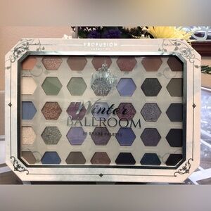 NEW! ‎ Profusion Winter Ballroom eye palette